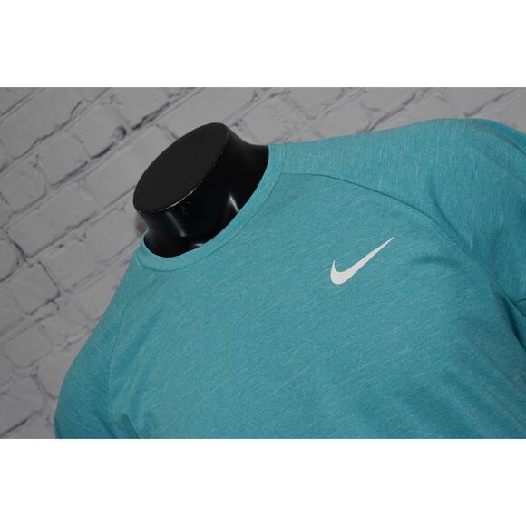 Nike Swimming Sun Gym Shirt Workout Mens Size XL Polyester Dri-Fit UPF 40+ Blue - Picture 3 of 6